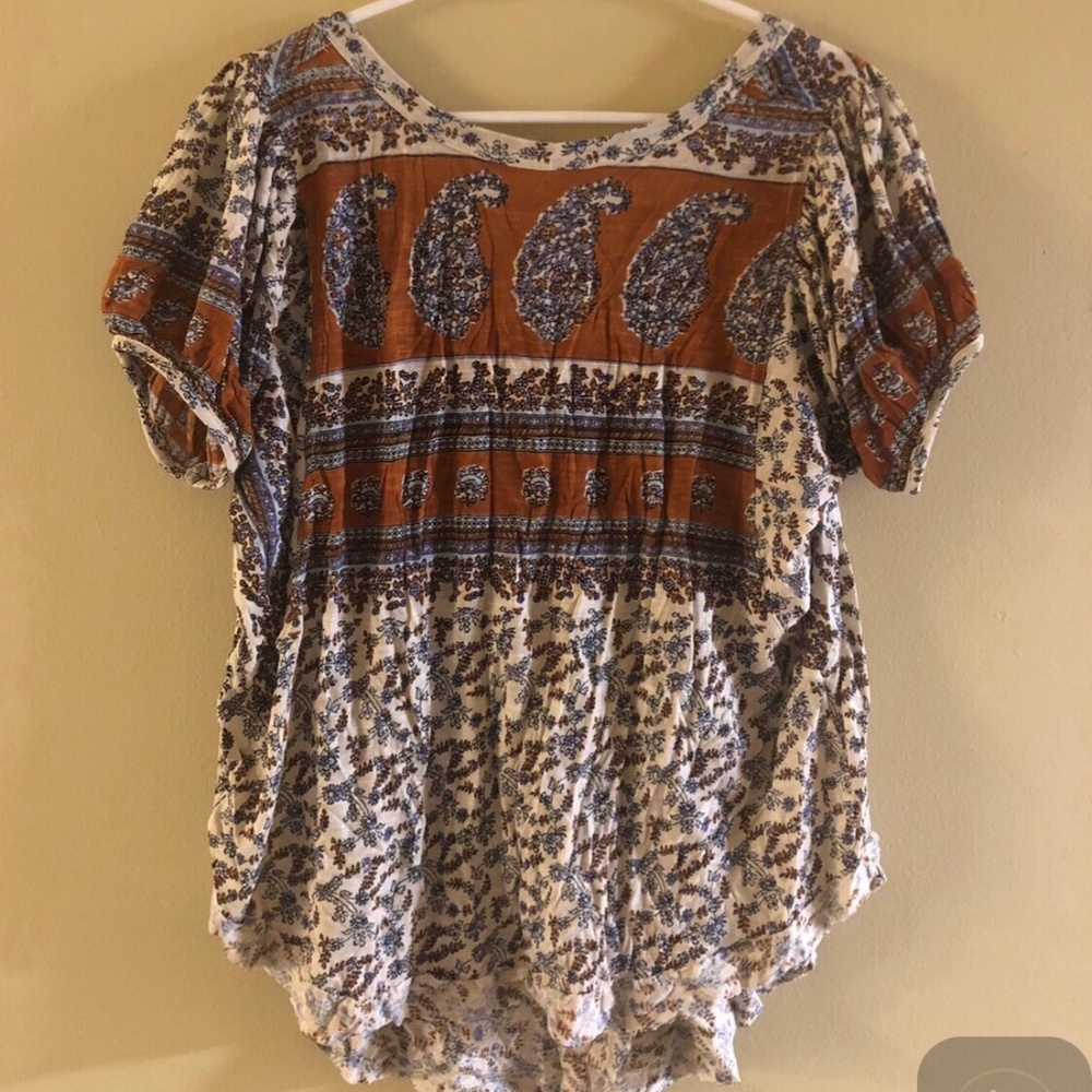 Free People White Boho Paisley Short Sleeve Tee with Rust Accents